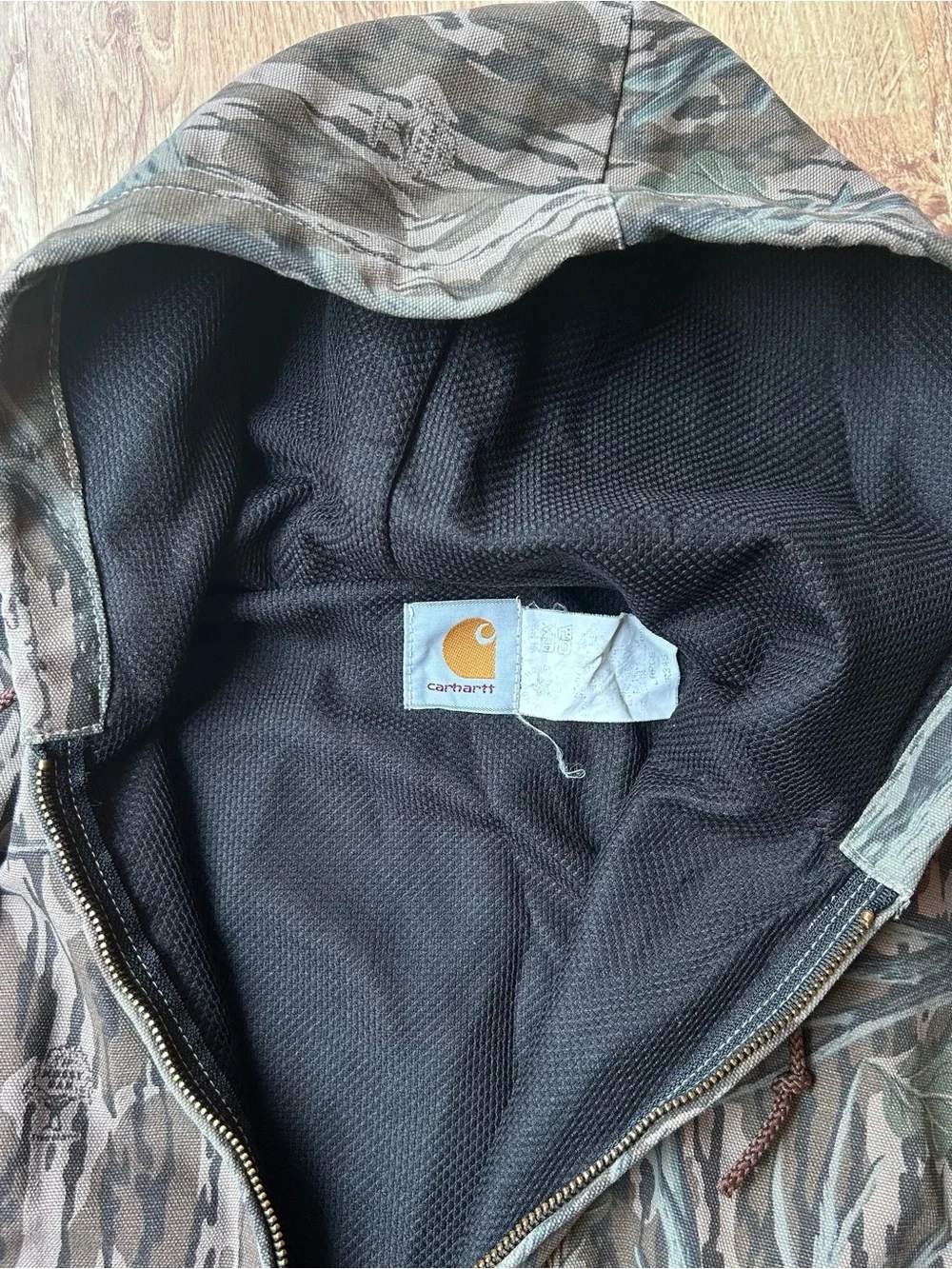 Vintage 1990’s Mossy Oak Carhartt Camo Jacket Size Large